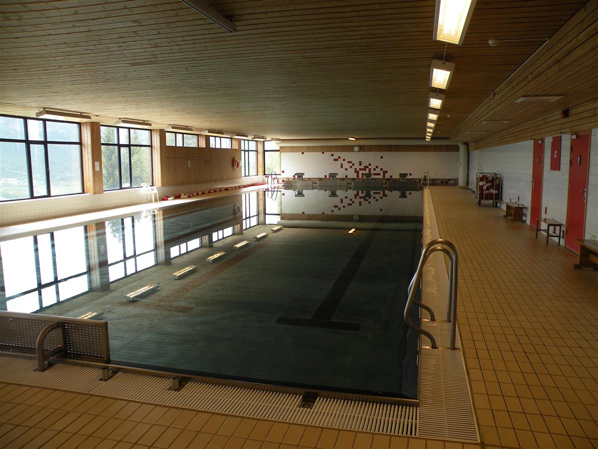 Svømmehallen Lesja - Klikk for stort bilde